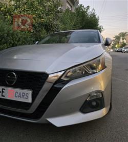 نيسان ألتيما